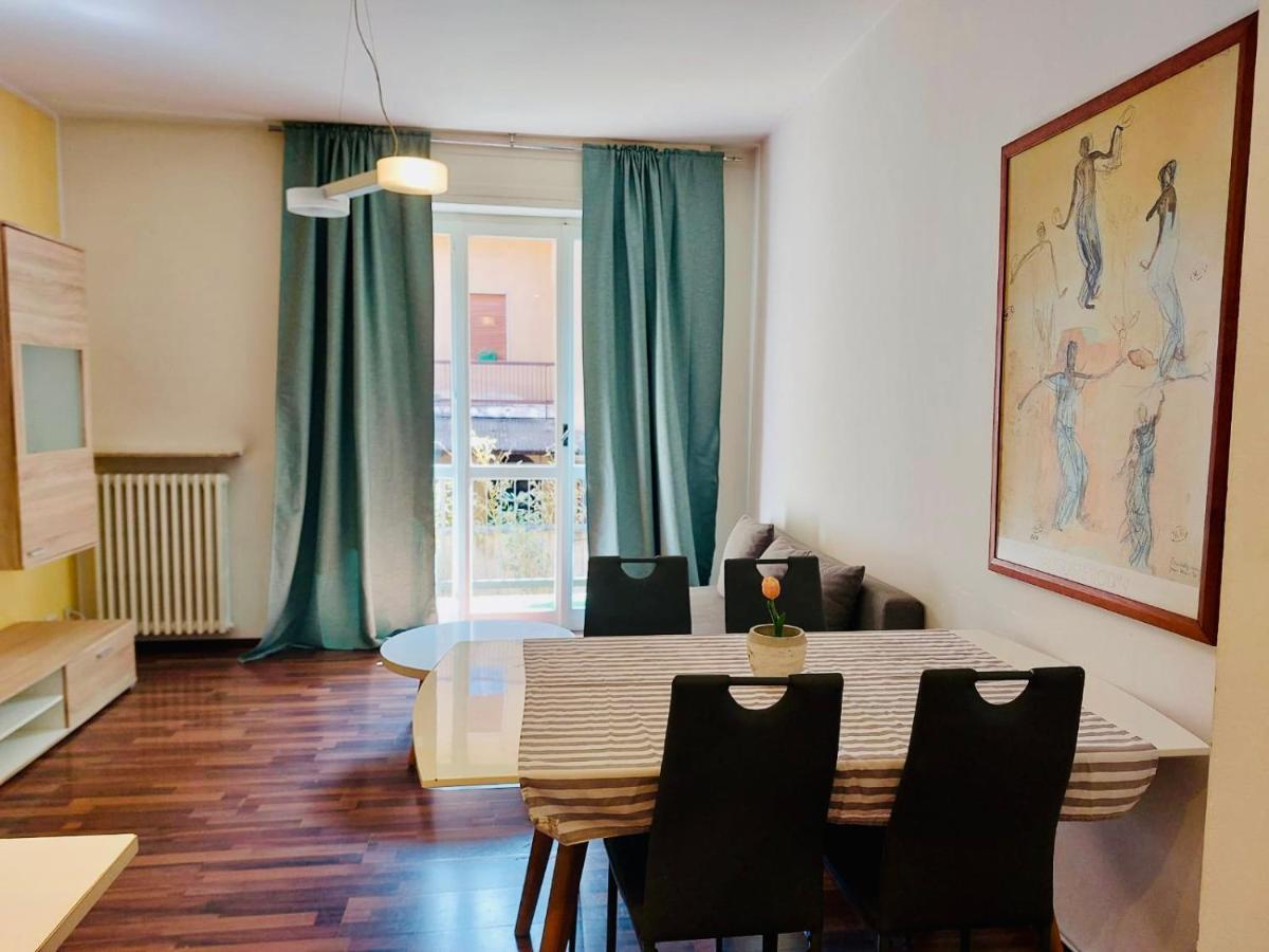 Appartmentslapiazzetta -1-2-6 Sesto Calende Dış mekan fotoğraf