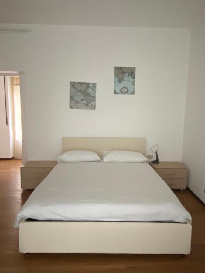 Appartmentslapiazzetta -1-2-6 Sesto Calende Dış mekan fotoğraf