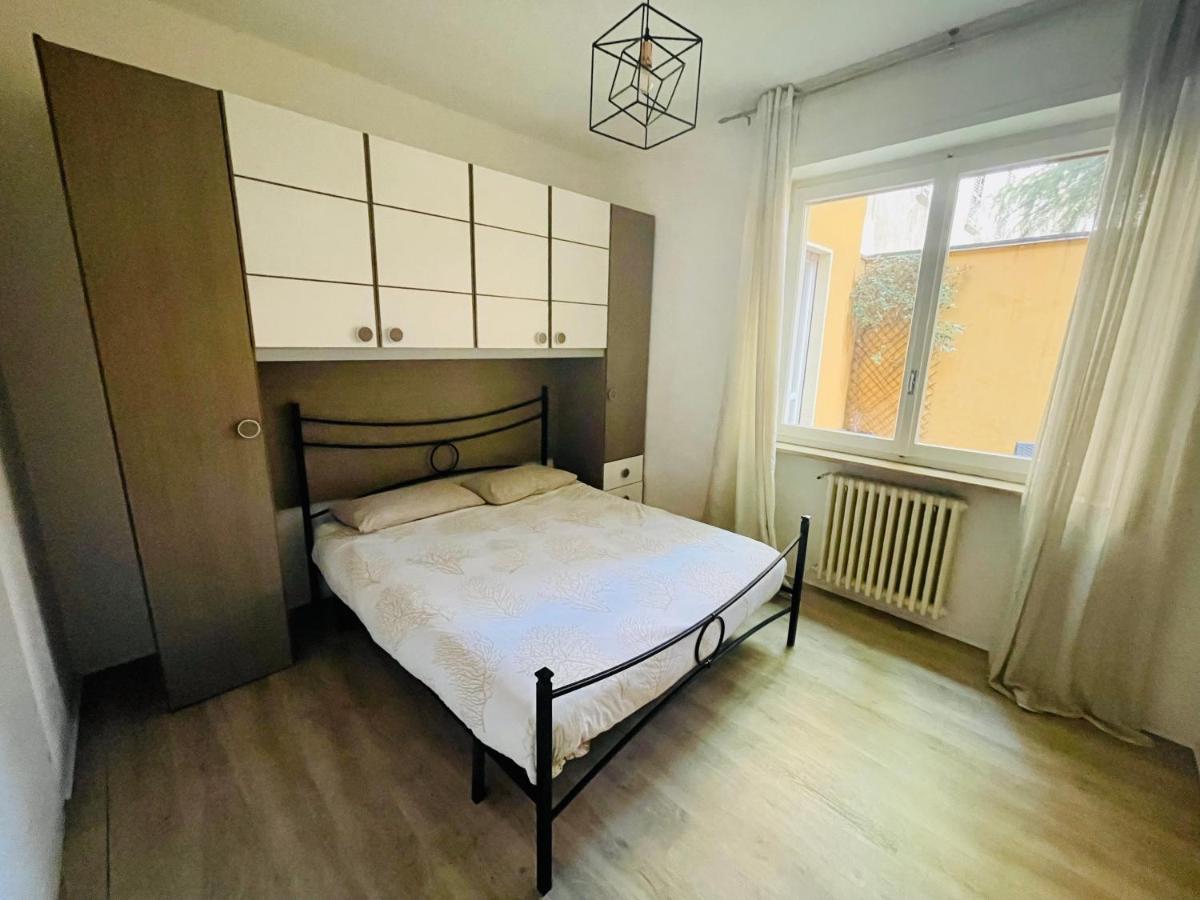 Appartmentslapiazzetta -1-2-6 Sesto Calende Dış mekan fotoğraf